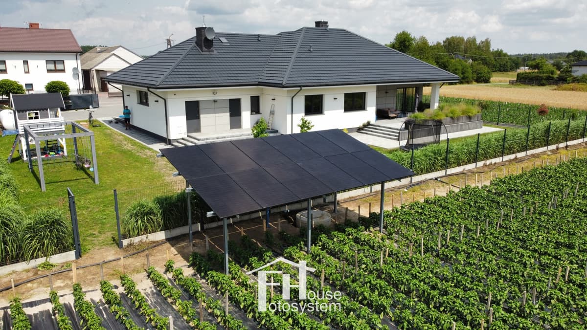 Postaw na energię ze słońca – instalacja naziemna PV z magazynem i dotacją czeka na Ciebie